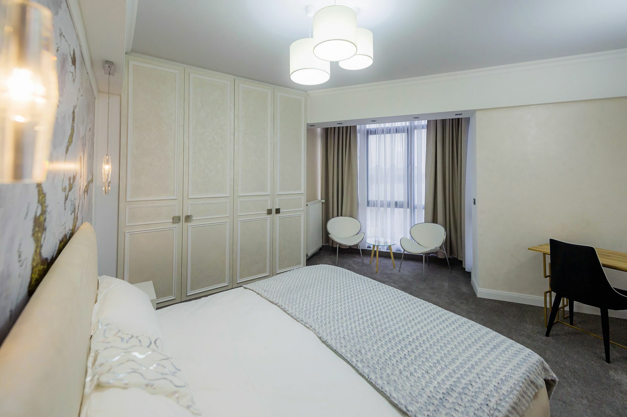 Brater Luxury Hotel Bukares Bagian luar foto