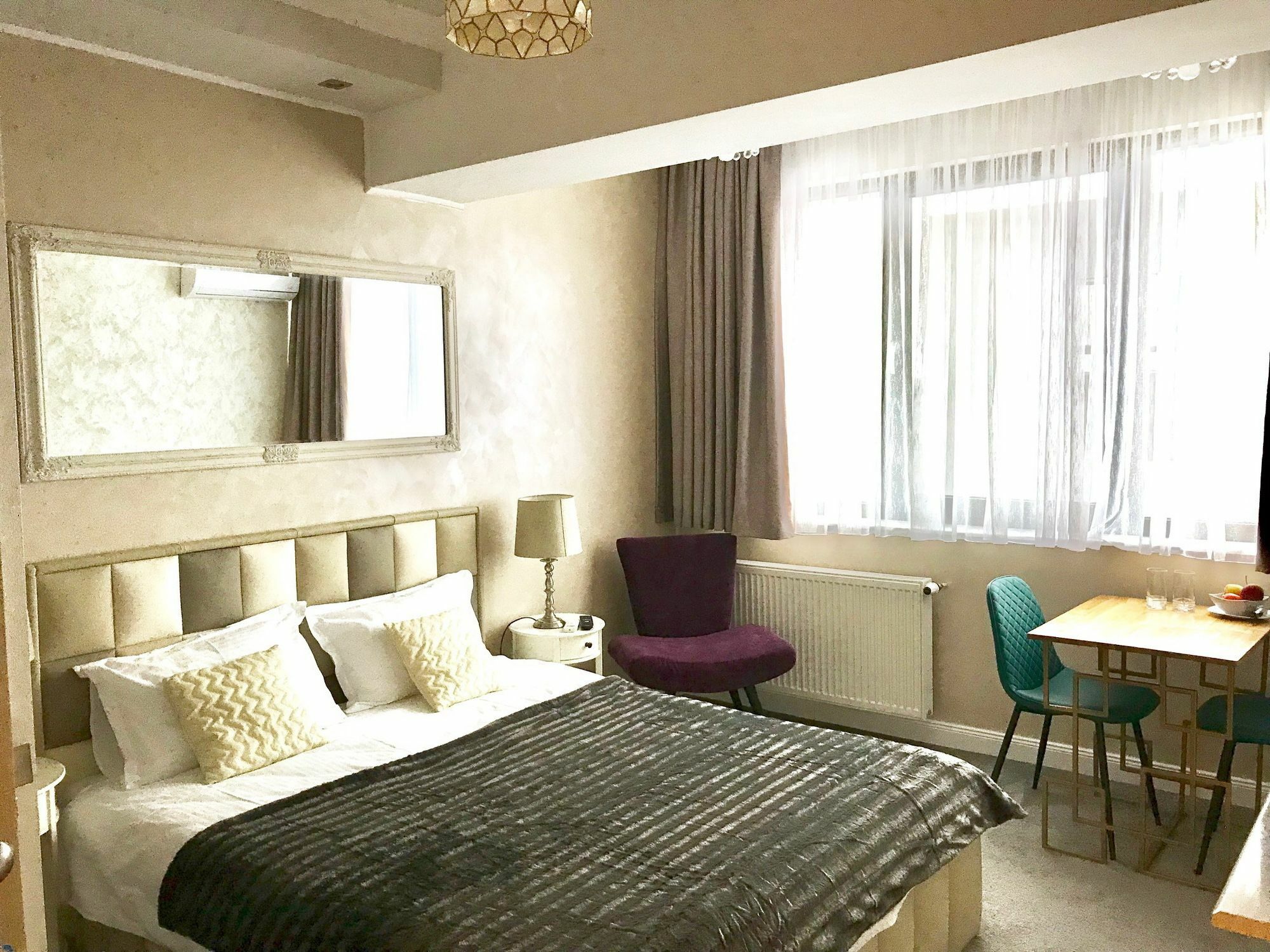 Brater Luxury Hotel Bukares Bagian luar foto