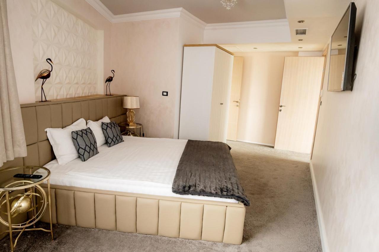 Brater Luxury Hotel Bukares Bagian luar foto