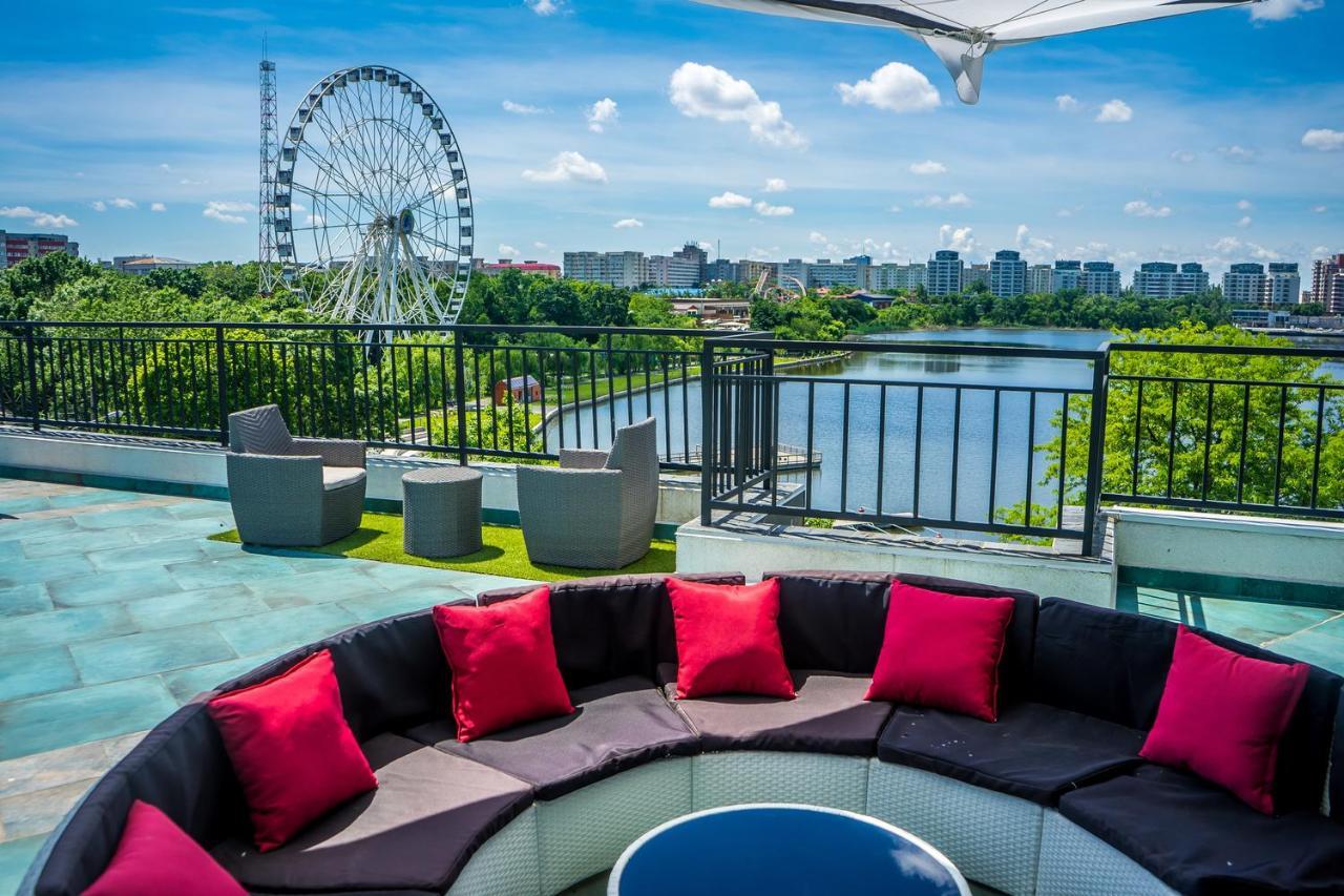 Brater Luxury Hotel Bukares Bagian luar foto