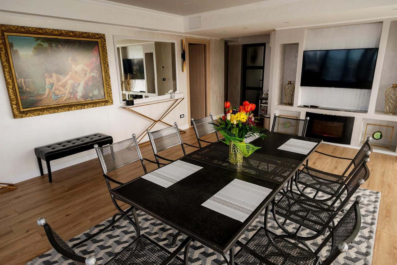 Brater Luxury Hotel Bukares Bagian luar foto