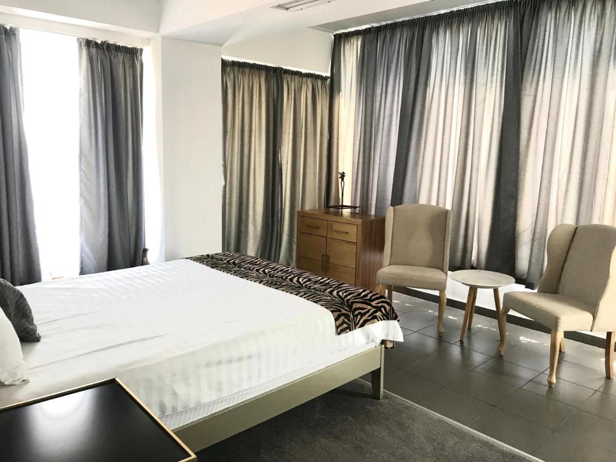 Brater Luxury Hotel Bukares Bagian luar foto